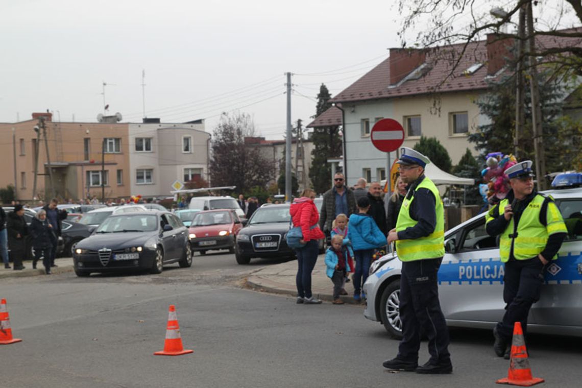 Wszystkich Świętych w Kędzierzynie-Koźlu. Tłumy na cmentarzu Kuźniczka