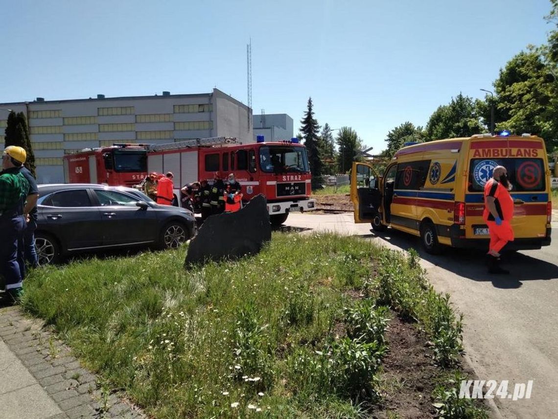 Wyciek z gazociągu koksowniczego na terenie zakładów w Blachowni. Jeden z pracowników poszkodowany