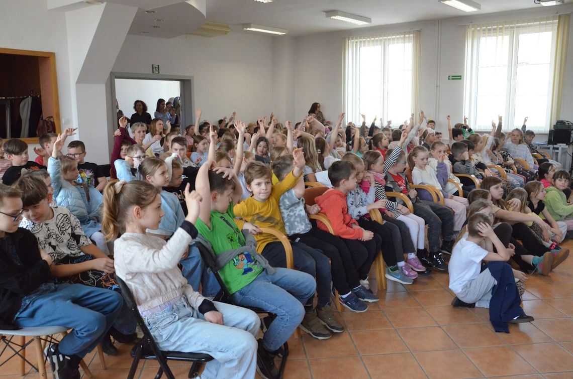 Wyjątkowa lekcja z okazji Światowego Dnia Wody. Uczniowie wcielili się w rolę młodych ekologów