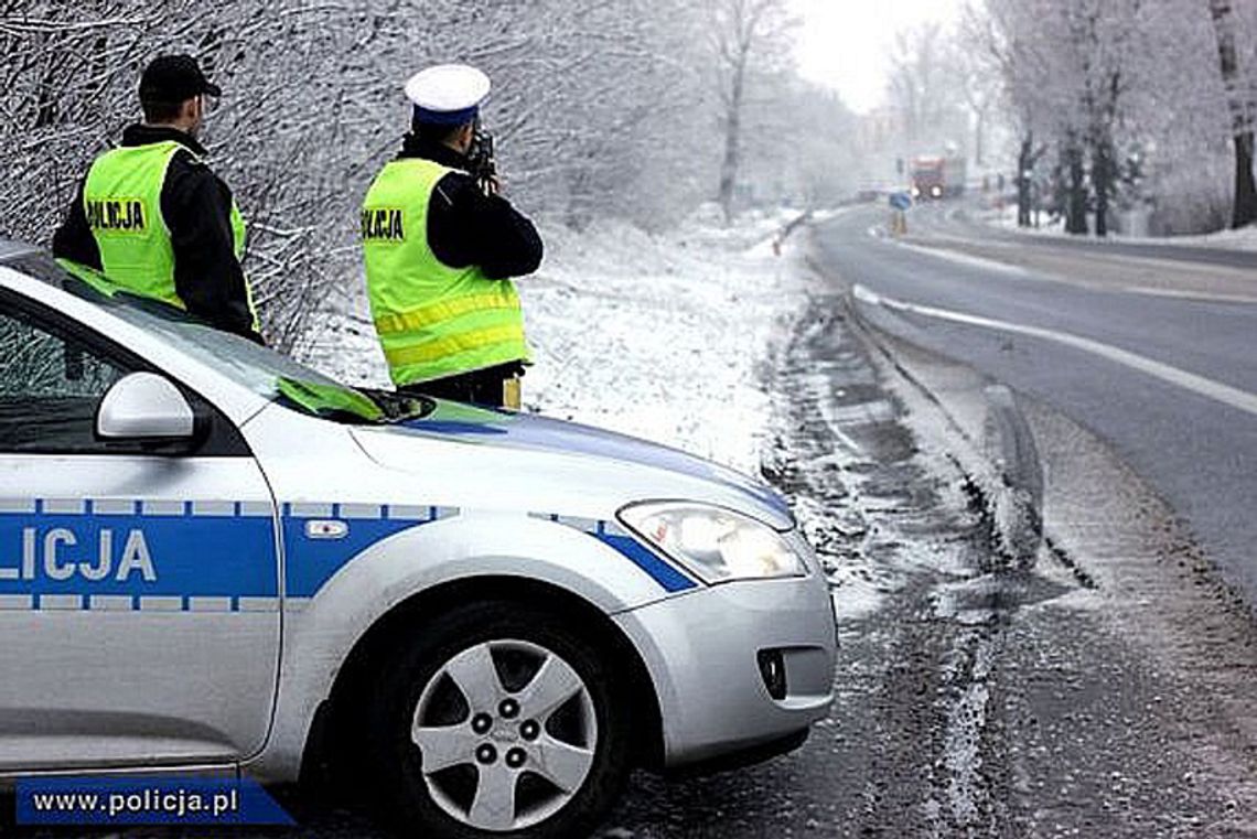 Wypadek i dziewięć kolizji - bilans ostatnich dni na drogach powiatu. Policjanci apelują o ostrożność