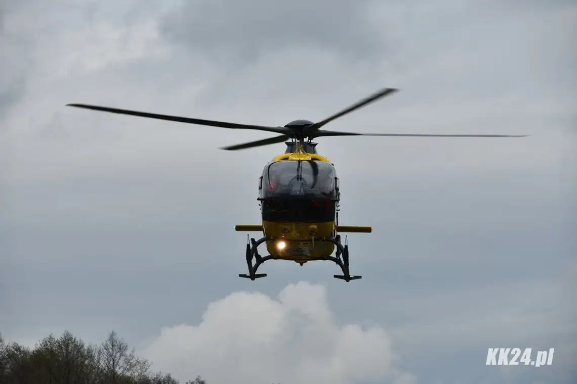 Wypadek na drodze krajowej nr 38. Na miejsce leci śmigłowiec Lotniczego Pogotowia Ratunkowego