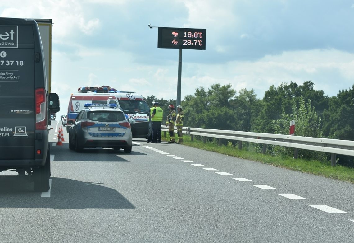 Wypadek na obwodnicy Kędzierzyna-Koźla. Samochody zderzyły się na moście, mogą tworzyć się duże korki