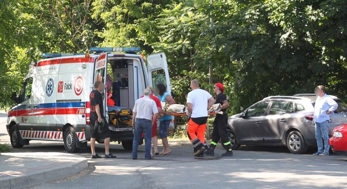 Wypadek podczas finału Pływadeł. Przewrócona łódź i cztery osoby w wodzie. ZDJĘCIA