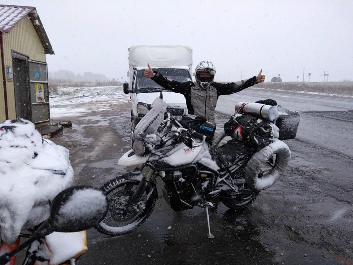 Wyprawa braci zamieniła się w zimowy horror. Motocykliści walczą z mrozem i śniegiem