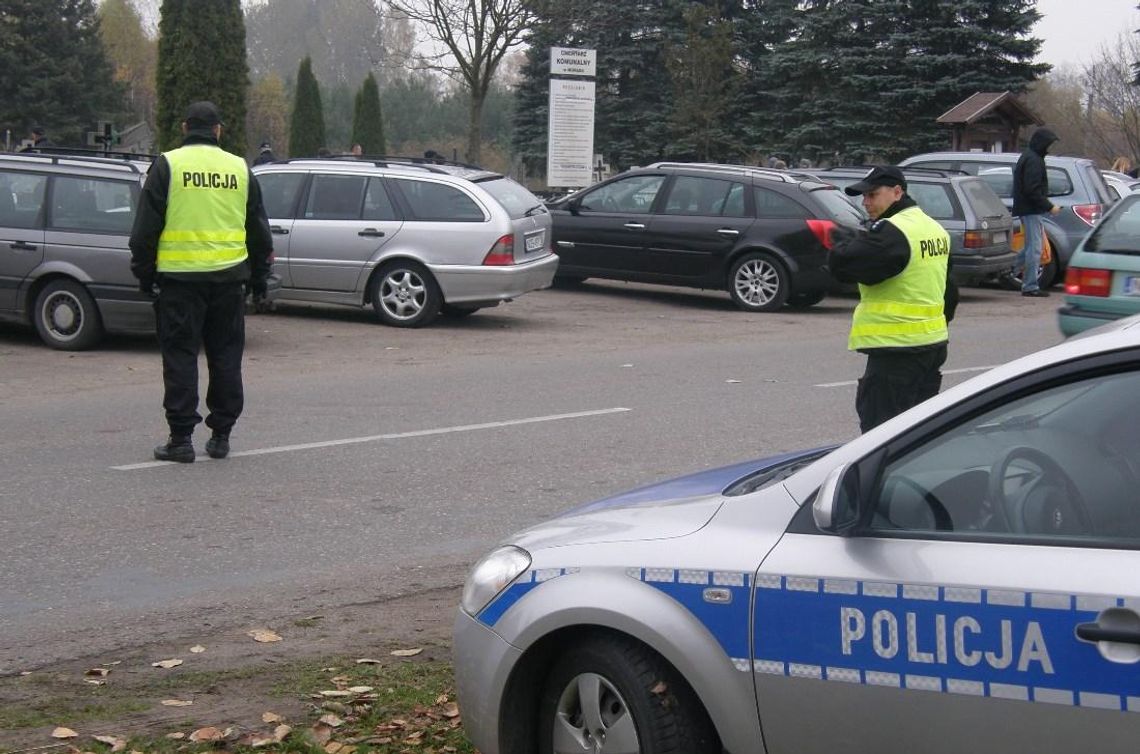 Wzmożone kontrole na drogach i więcej funkcjonariuszy na ulicach. Trwa policyjna akcja "Znicz 2016"