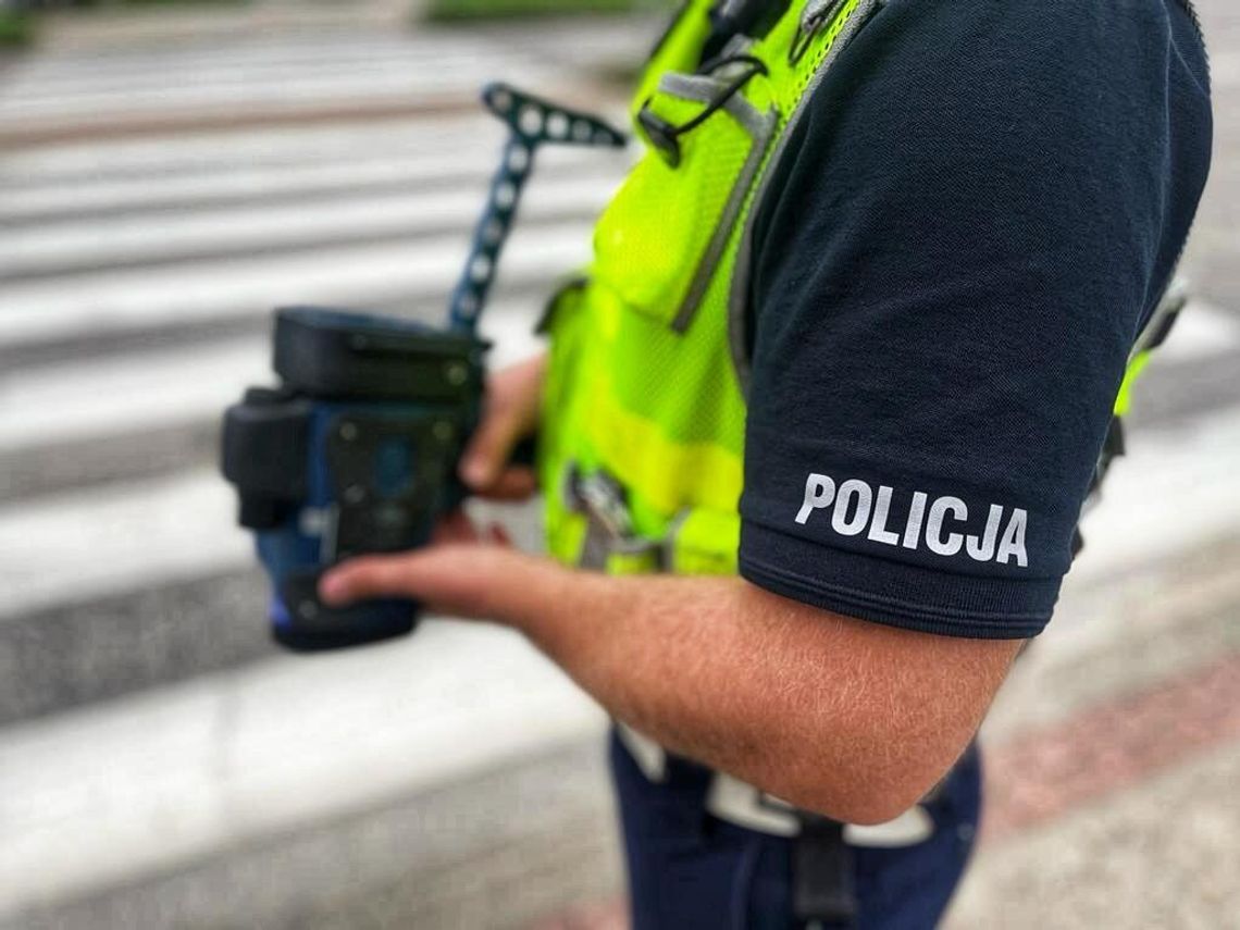Wzmożone kontrole na drogach w całej Polsce. Policja prowadzi dziś akcję "Prędkość"