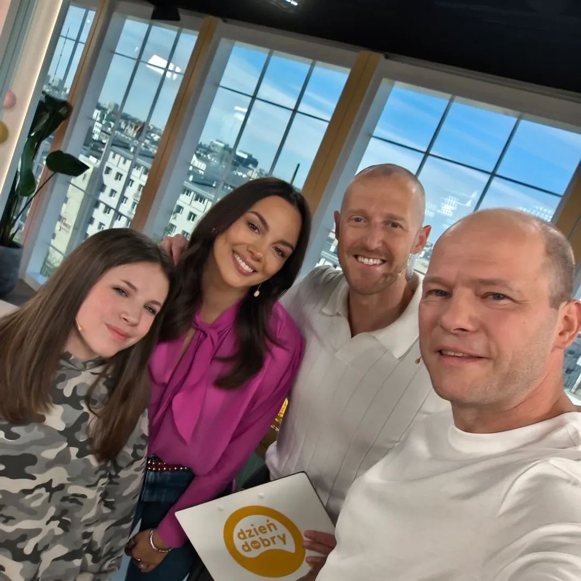 Z Kędzierzyna-Koźla na kanapę Dzień Dobry TVN. Nasi podróżnicy udowadniają, że dom może mieć cztery koła