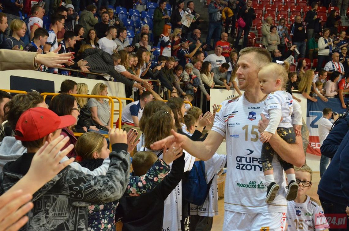 ZAKSA kontynuuje budowę zespołu na nowy sezon. David Smith przedłużył kontrakt z klubem