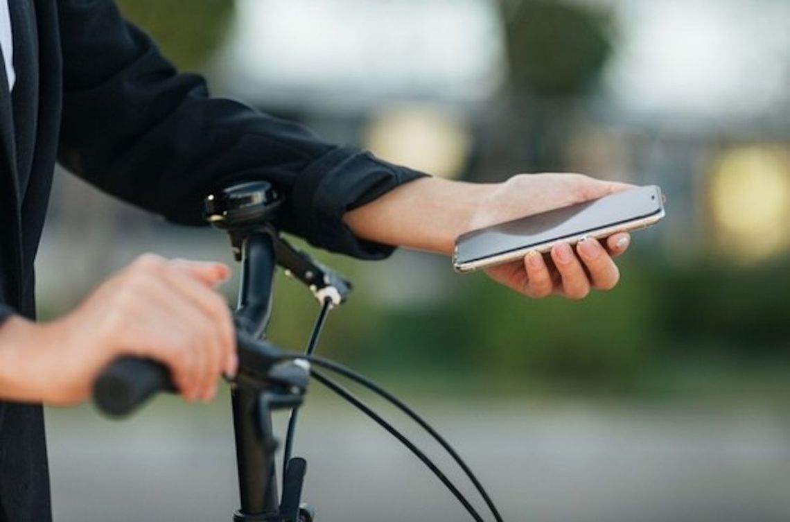 Zamienił telefon na rower, nie mając świadomości, że jest kradziony. Sprawę wyjaśnia policja