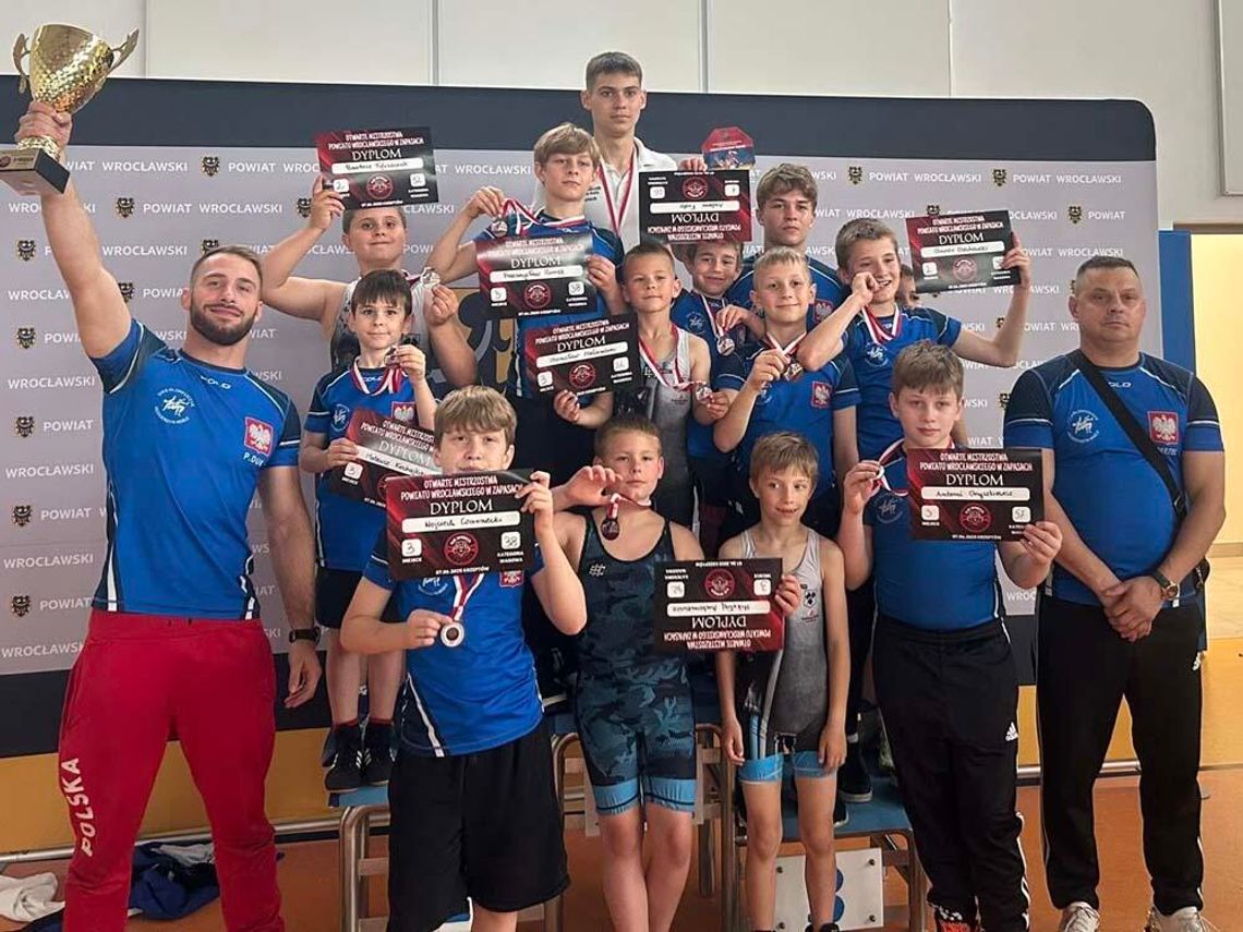 Zapaśnicy UKS Olimpijczyk Kędzierzyn-Koźle pokazali klasę na Turnieju o Mistrzostwo Powiatu Wrocławskiego w Krzeptowie