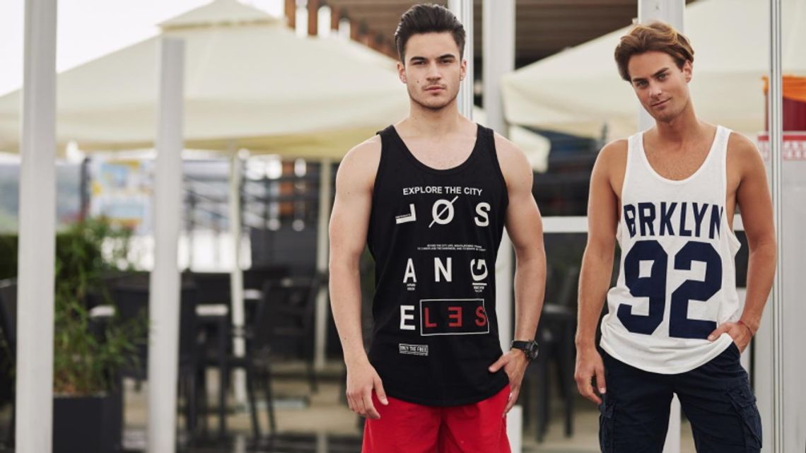 Zasady, o których musisz pamiętać, ubierając męski tank top