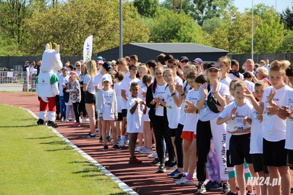 Zawody sportowe w duchu fair-play. Na stadionie Kuźniczka odbył się Integracyjny Mityng Lekkoatletyczny