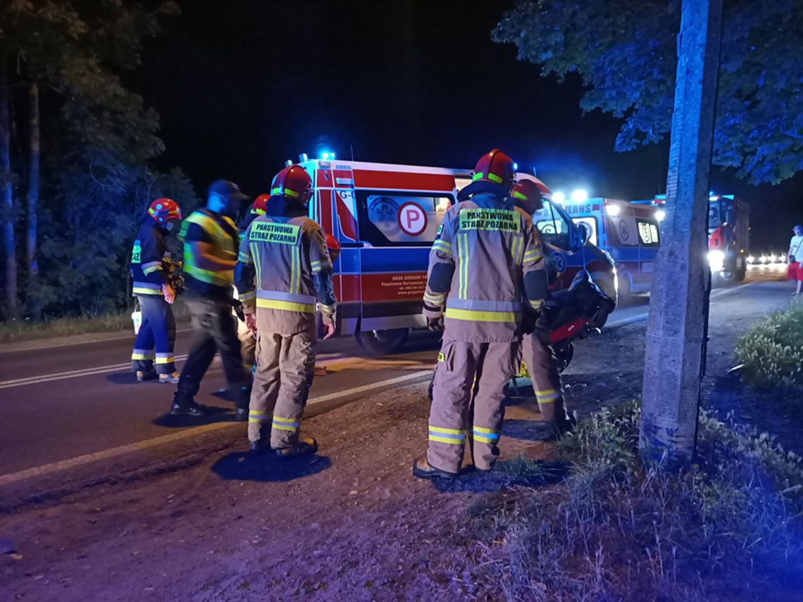 Zderzenie motocykla, skutera i osobówki na moście nad Kanałem Gliwickim. Na miejscu wszystkie służby