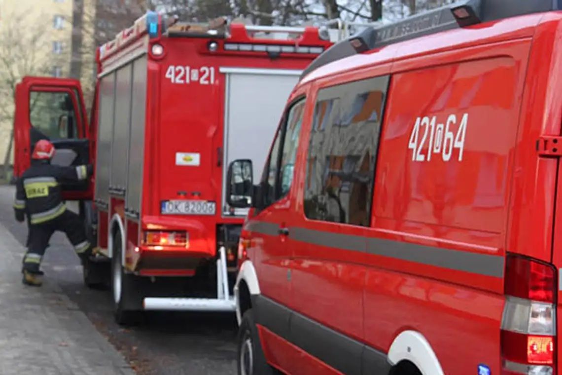 Zgłoszenie o zapachu gazu w bloku. Mundurowi sprawdzili budynek Zgłoszenie o zapachu gazu w bloku. Mundurowi sprawdzili budynek