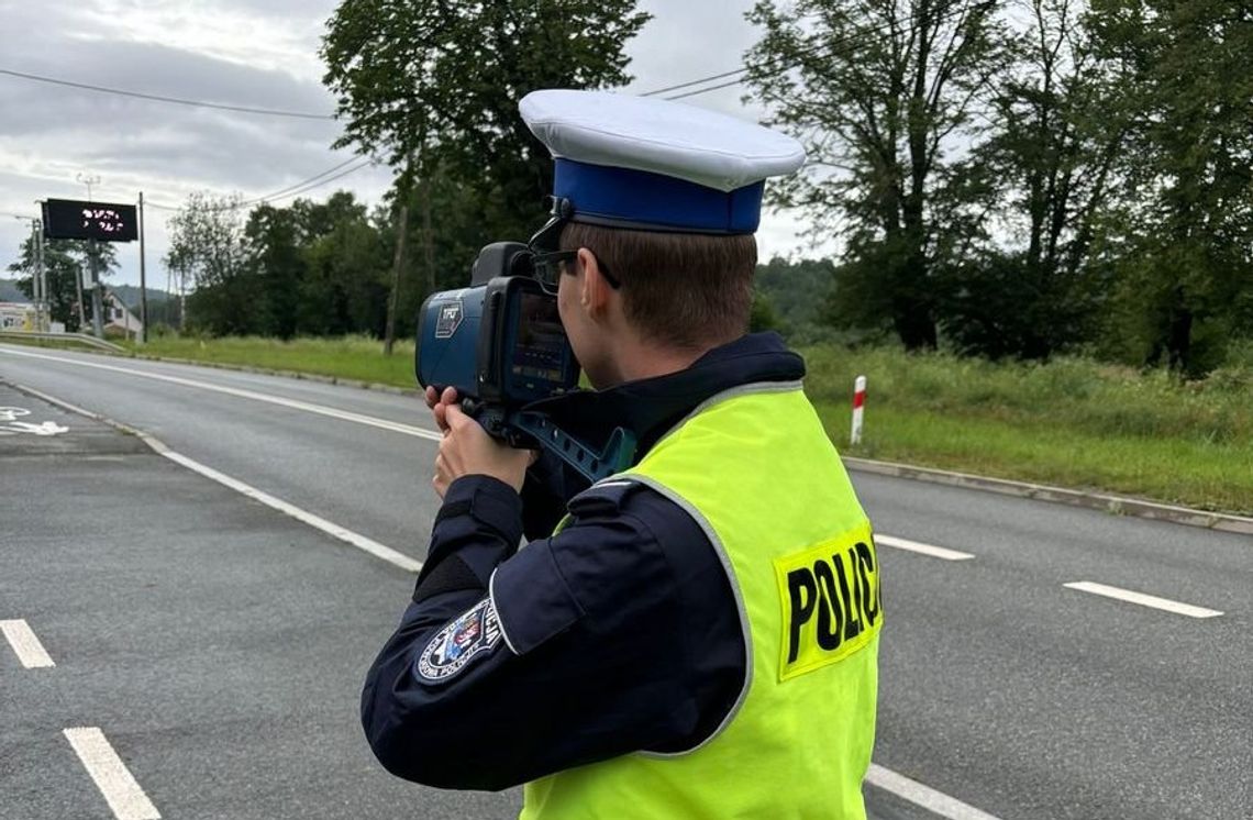 Zmasowane kontrole na drodze krajowej nr 38. Ponad 150 kierowców wpadło na przekroczeniu prędkości