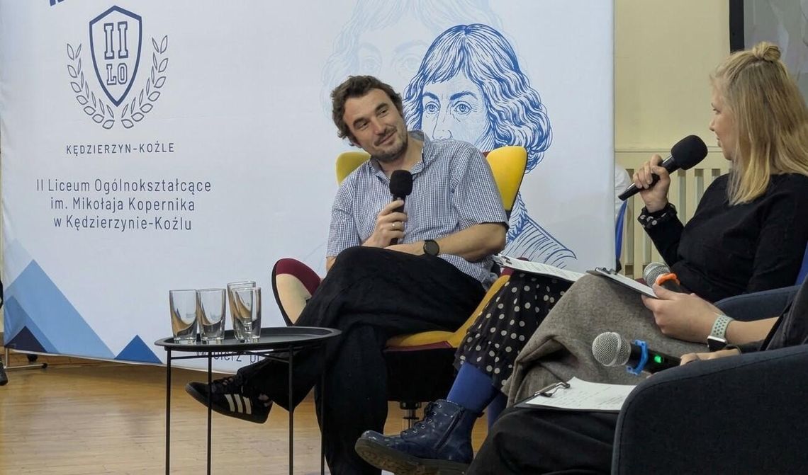 Znany reżyser wrócił do swojej szkoły. Paweł Maślona spotkał się z uczniami II LO Znany reżyser wrócił do swojej szkoły. Paweł Maślona spotkał się z uczniami II LO