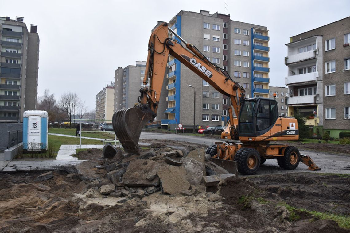 Znikają betonowe płyty z ulicy Korfantego. Duży remont na osiedlu Powstańców Śląskich