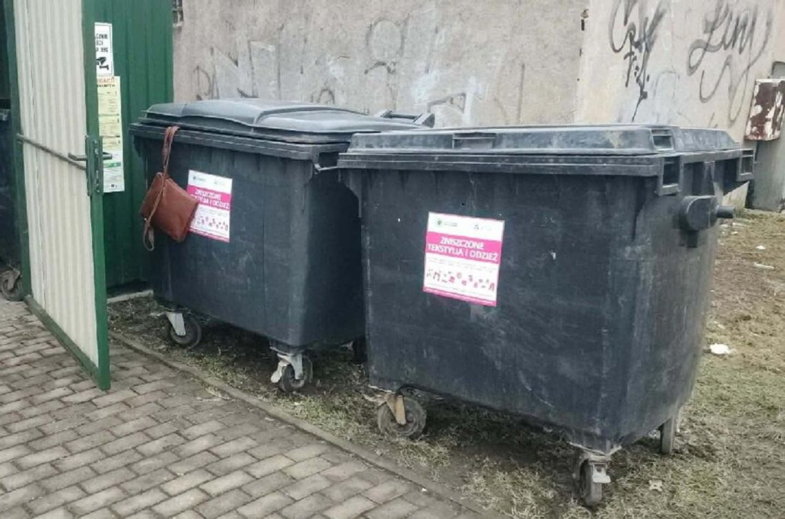 Zużyta odzież do specjalnych pojemników. Czysty Region rozpoczyna kolejną turę zbiórki odpadów tekstylnych Zużyta odzież do specjalnych pojemników. Czysty Region rozpoczyna kolejną turę zbiórki odpadów tekstylnych