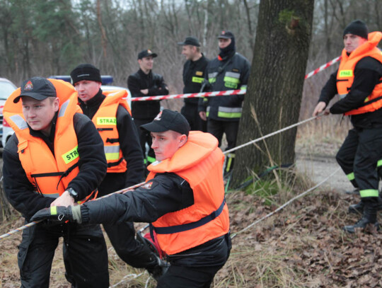 strażacy nurkowie kędzierzyn-koźle korzonek  (32)