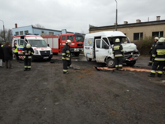 wypadek rogi bus szkolny (3)