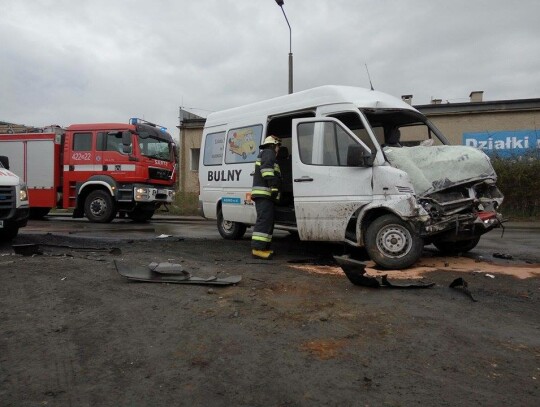 wypadek rogi bus szkolny (4)