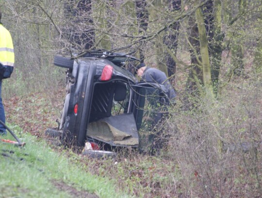 Wypadek na drodze z Kłodnicy do Januszkowic 11.04.2016