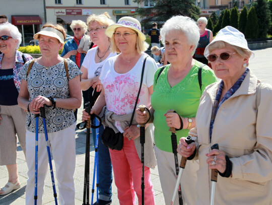 marsz kędzierzyn-koźle nordic walking seniorzy  (3)