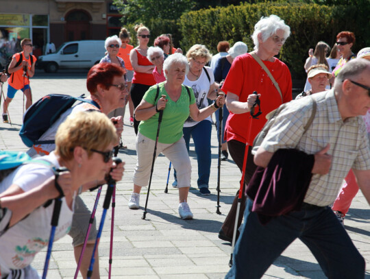 marsz kędzierzyn-koźle nordic walking seniorzy  (14)