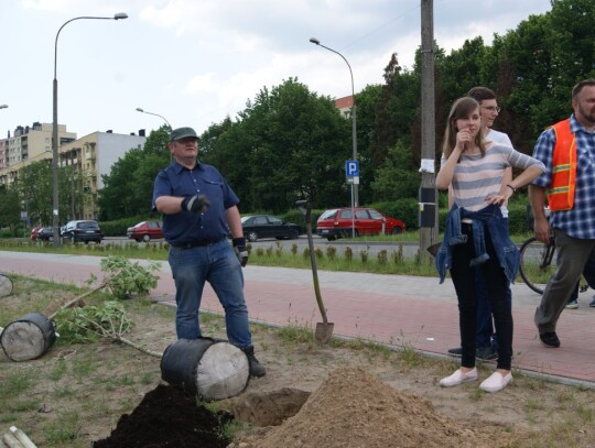 Młodzieżowa Rada Miasta Kędzierzyn-Koźle posadziła drzewka