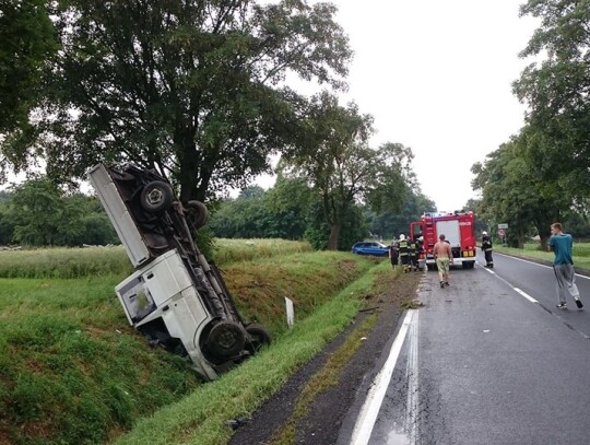 Wypadek busa z Kędzierzyna-Koźla. Ukraiński kierowca był kompletnie pijany. ZDJĘCIA