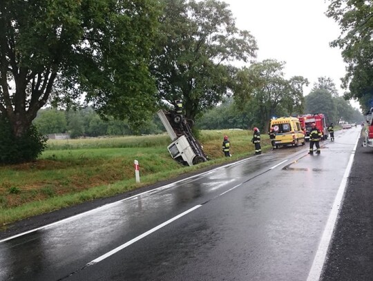 Wypadek busa z Kędzierzyna-Koźla. Ukraiński kierowca był kompletnie pijany. ZDJĘCIA