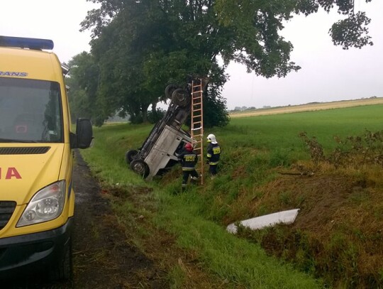 Wypadek busa z Kędzierzyna-Koźla. Ukraiński kierowca był kompletnie pijany. ZDJĘCIA