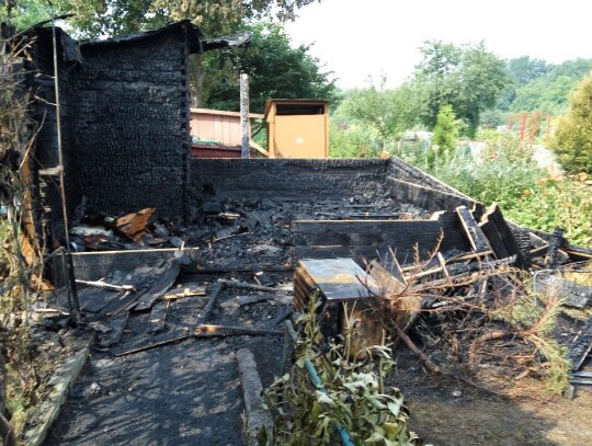 Pożar na terenie ogródków działkowych w Kędzierzynie-Koźlu