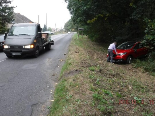 Zderzenie dwóch osobówek na skrzyżowaniu ulicy Mostowej z drogą wojewódzką nr 408