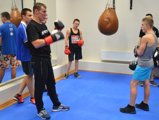 Mateusz Masternak poprowadził trening sekcji bokserskiej Chemika Kędzierzyn-Koźle