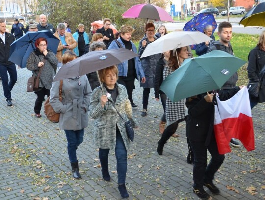 Czarny Protest w Kędzierzynie-Koźlu. Przemarsz ulicami miasta