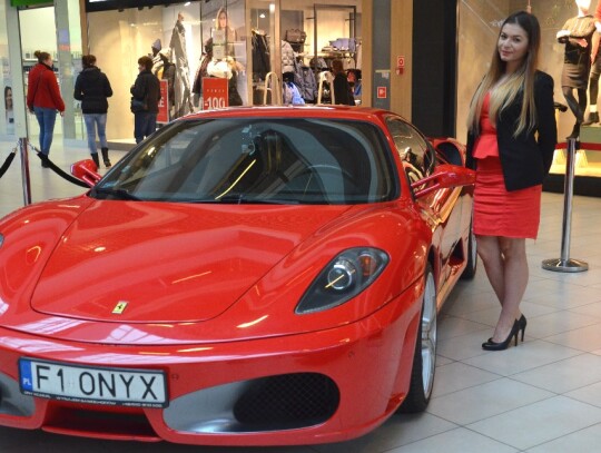 Ferrari w Odrzańskich Ogrodach