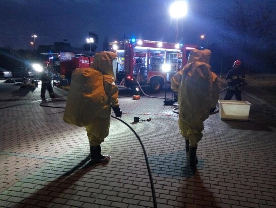 ćwiczenia straży pożarnej ratownictwo chemiczne  (3)