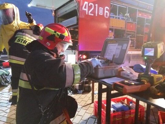 ćwiczenia straży pożarnej ratownictwo chemiczne  (12)