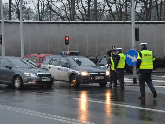 Wypadek na skrzyżowaniu alei Lisa z aleją Jana Pawła II