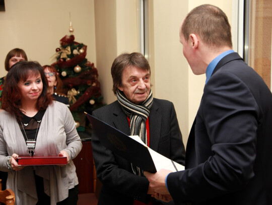 Tadeusz Bratus, Zbigniew Staniś, Sebastian Świderski i Chór Echo Kresów odebrali tytuły Zasłużony dla Miasta Kędzierzyn-Koźle