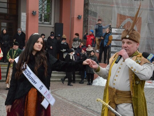 Polonez na placu Wolności w Kędzierzynie-Koźlu 2017