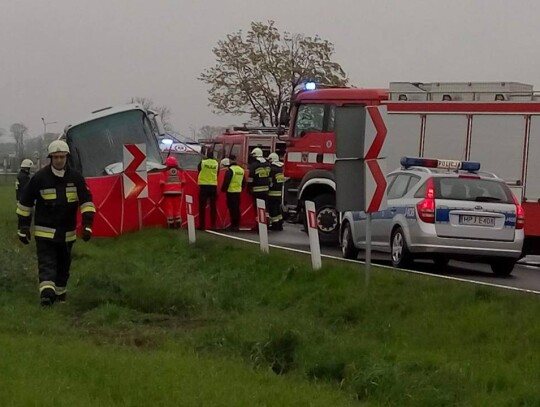 Wypadek autokaru przewożącego dzieci