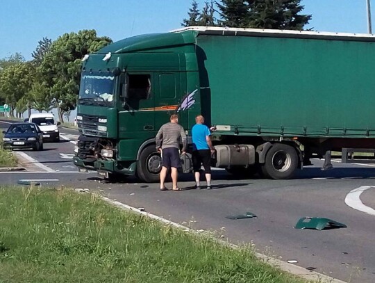 zderzenie tirów renska wieś (12)