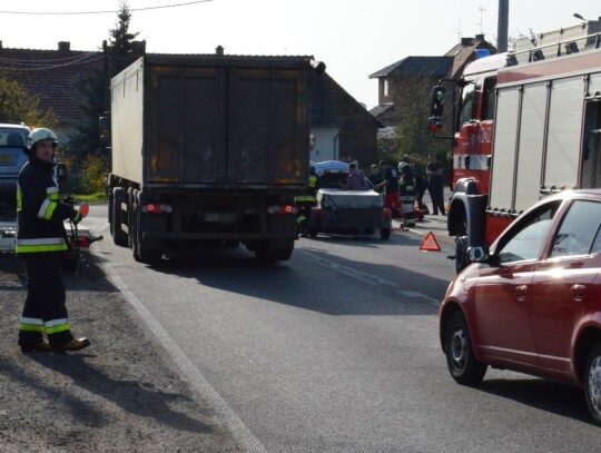 Wypadek trzech osobówek w Większycach