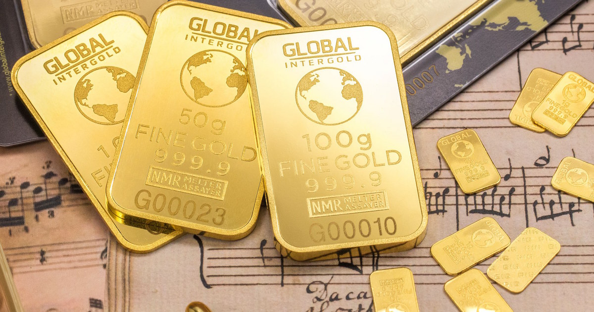 21-latek myślał, iż kupuje złoto w okazyjnej cenie. Zapłacił ponad 2 tysiące za fałszywą sztabkę