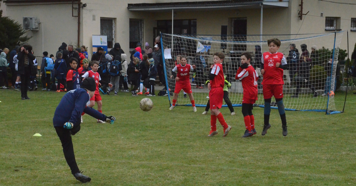 Finały powiatowe rozgrywek o Puchar Tymbarku. Piłkarze i piłkarki rywalizowali w Cisku. ZDJĘCIA