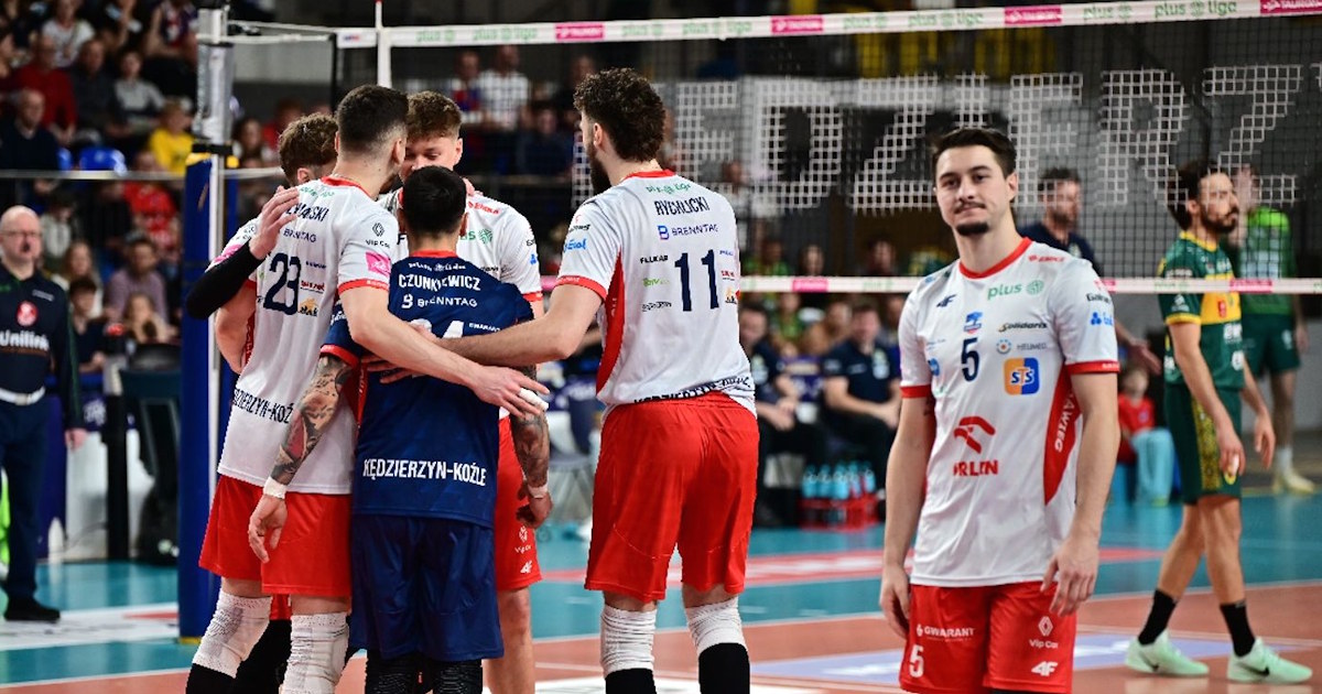 Koniec marzeń ZAKSY. Kędzierzynianie przegrali z Wartą Zawiercie i nie powalczą o medale PlusLigi