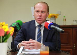 senator grzegorz peczkis